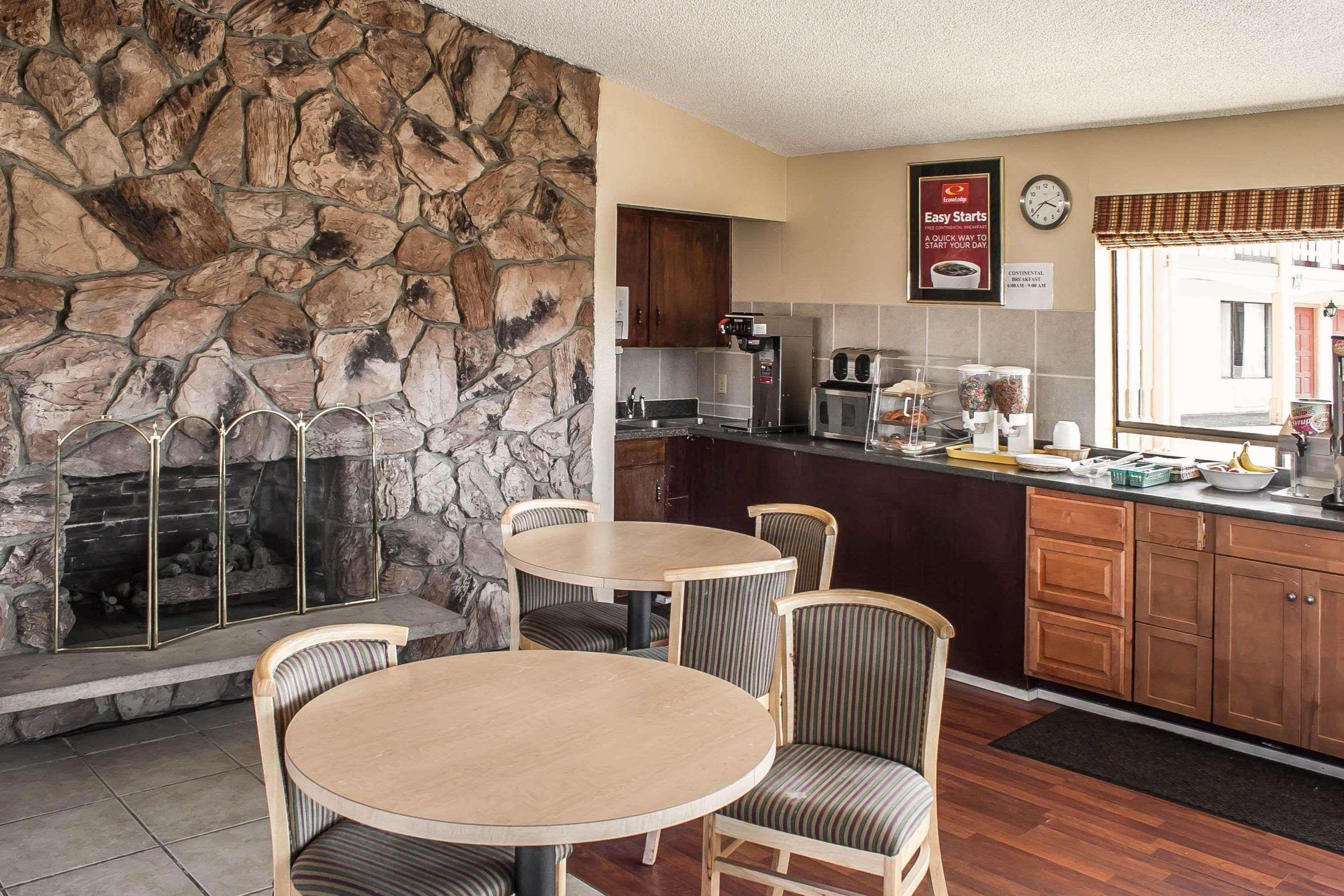 Econo Lodge Inn & Suites Hoquiam Экстерьер фото