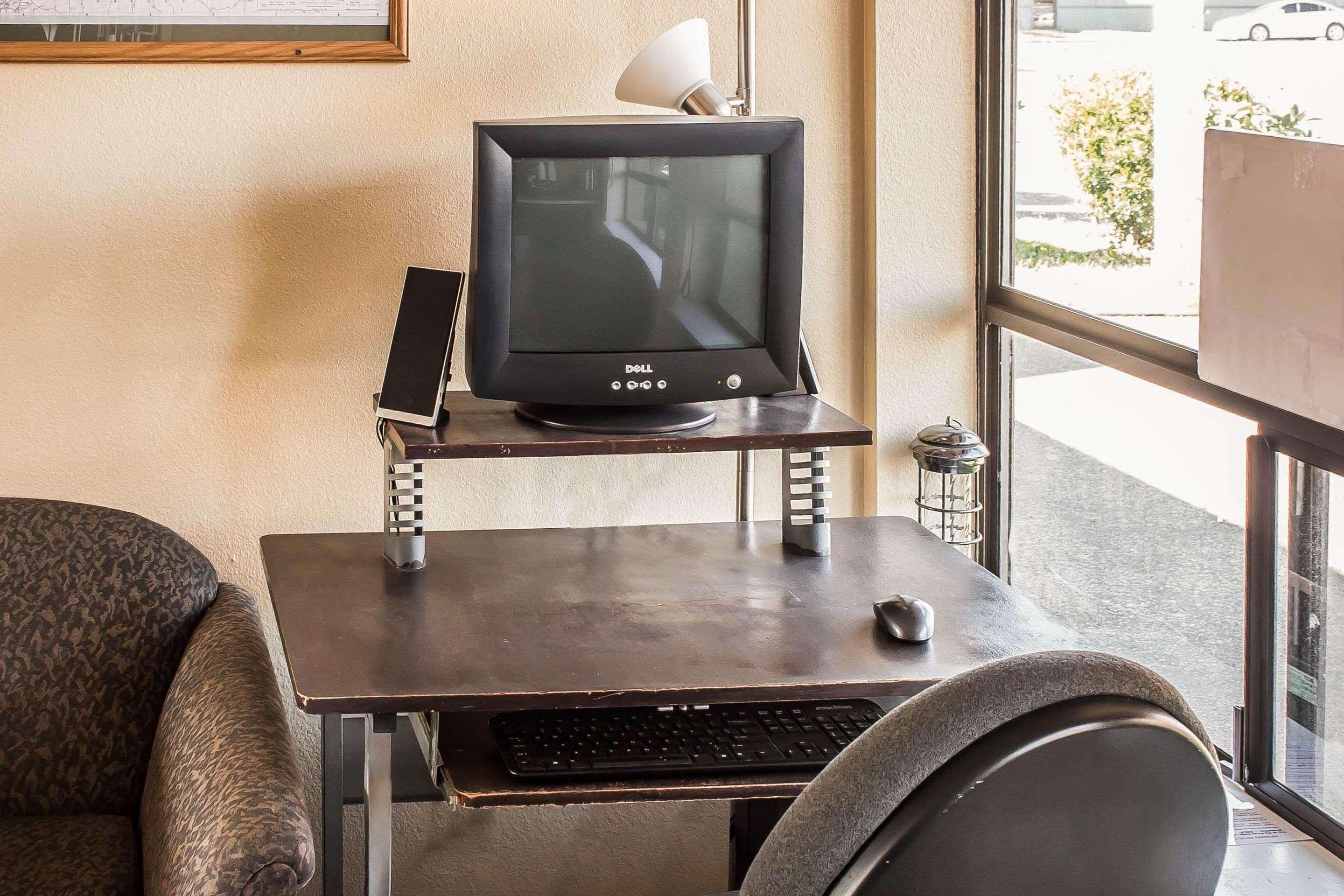 Econo Lodge Inn & Suites Hoquiam Экстерьер фото