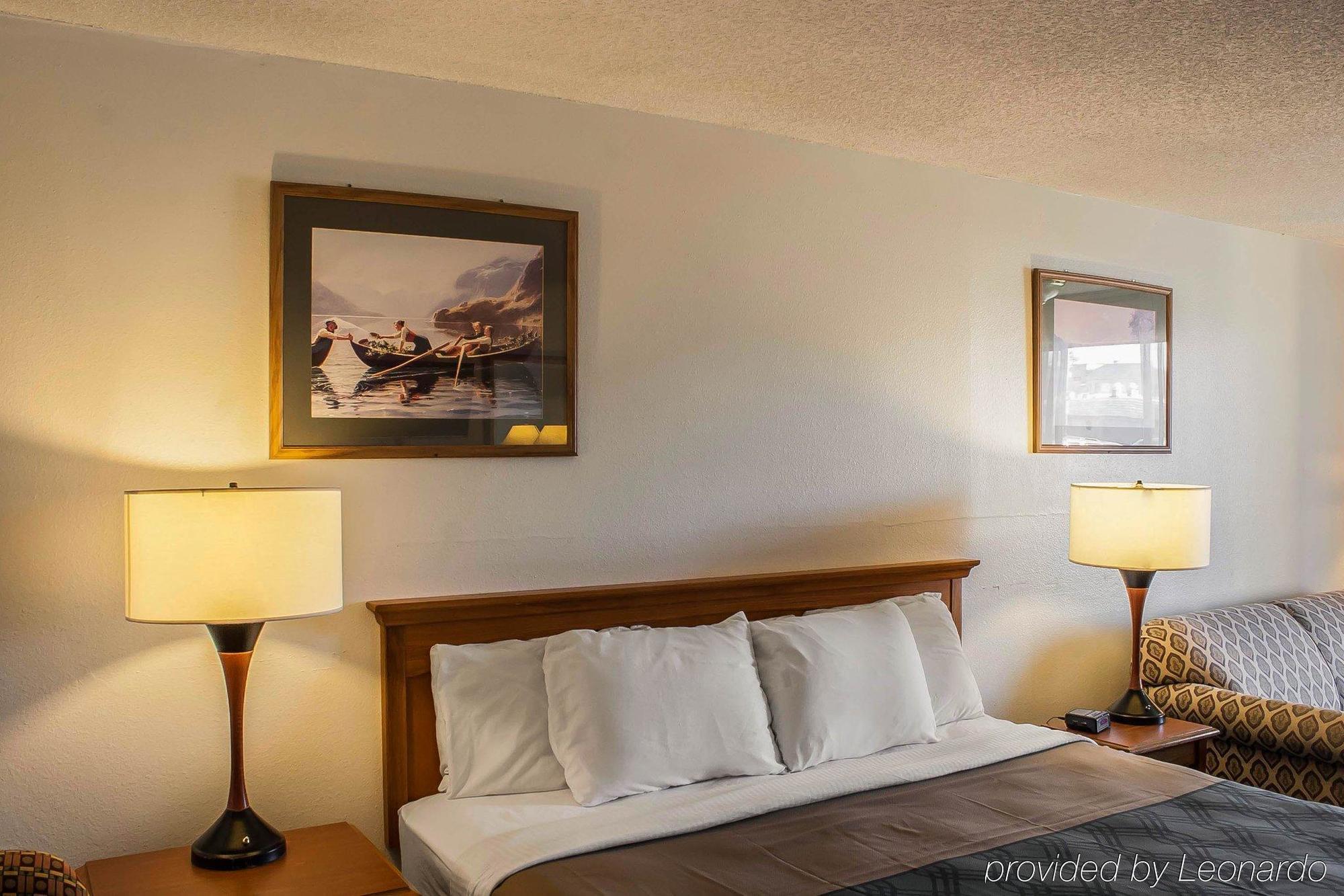 Econo Lodge Inn & Suites Hoquiam Экстерьер фото
