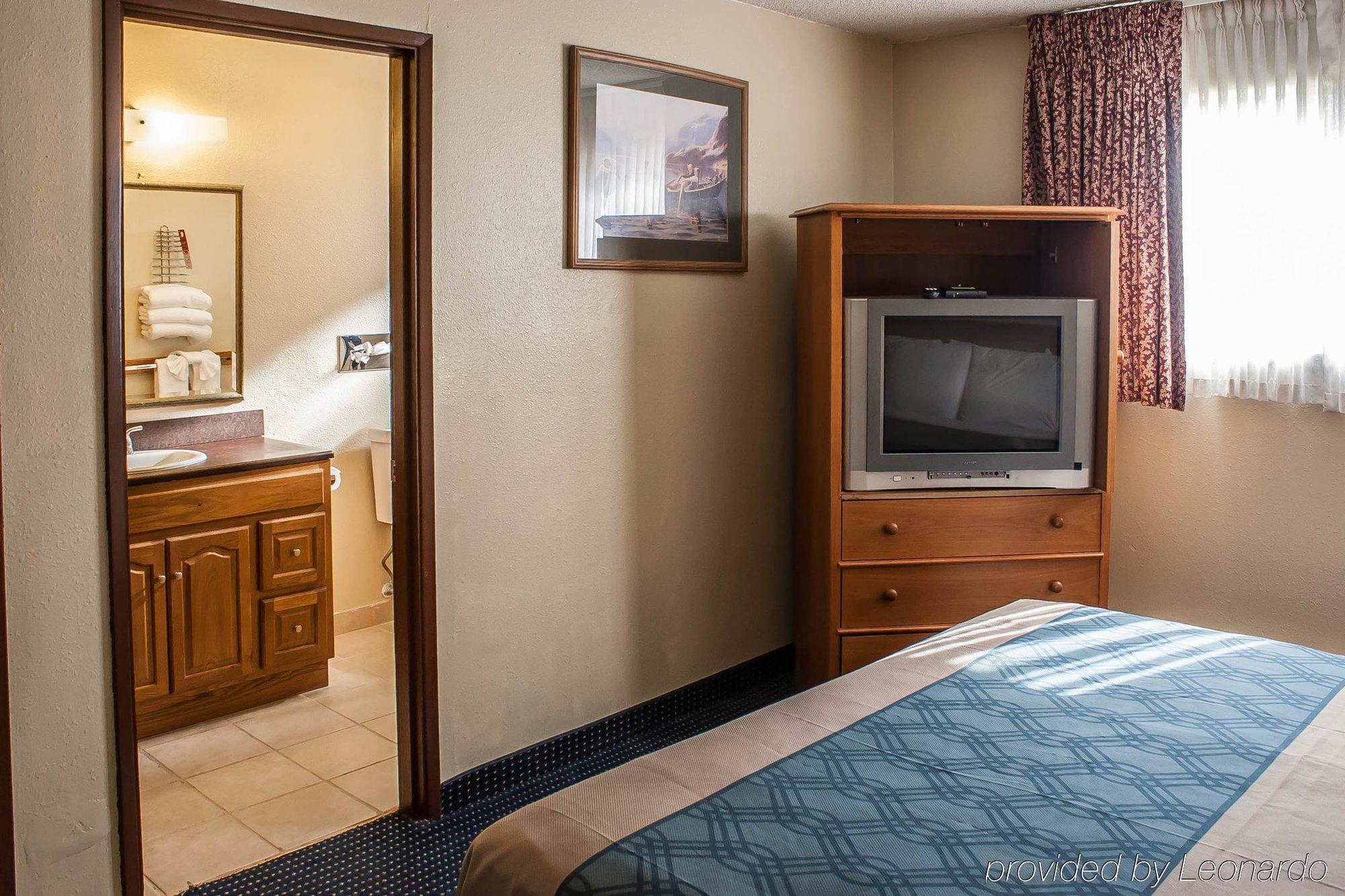 Econo Lodge Inn & Suites Hoquiam Экстерьер фото