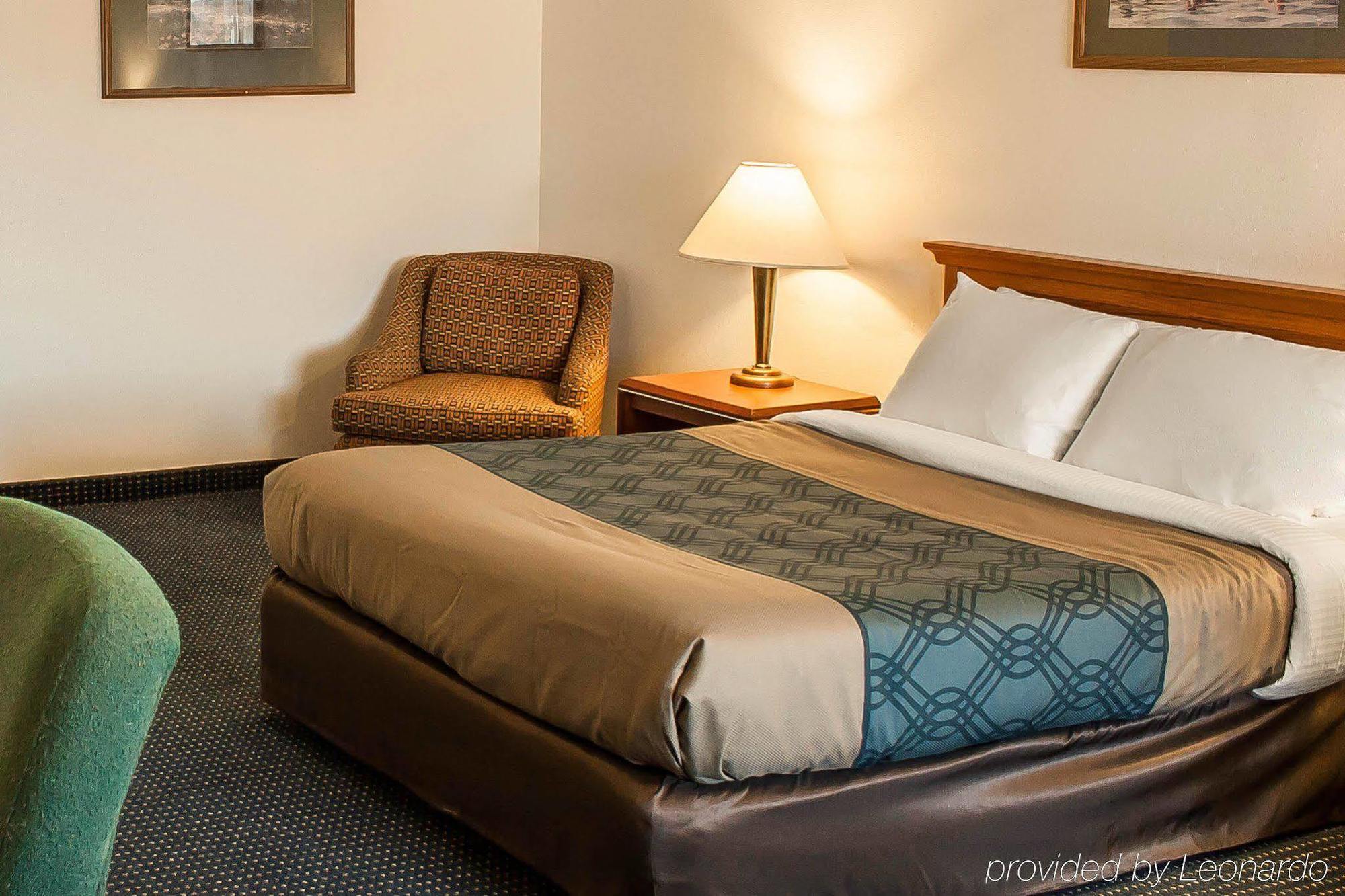 Econo Lodge Inn & Suites Hoquiam Экстерьер фото