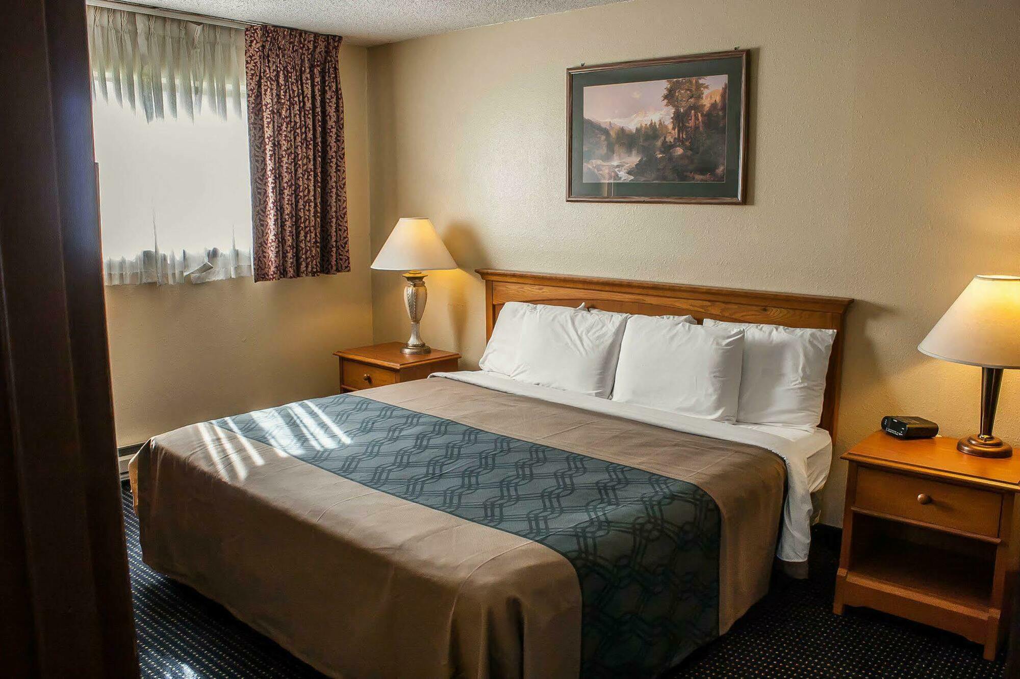 Econo Lodge Inn & Suites Hoquiam Экстерьер фото